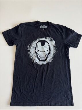 Avenger Black T‑Shirt with Silver Iron Man Helmet